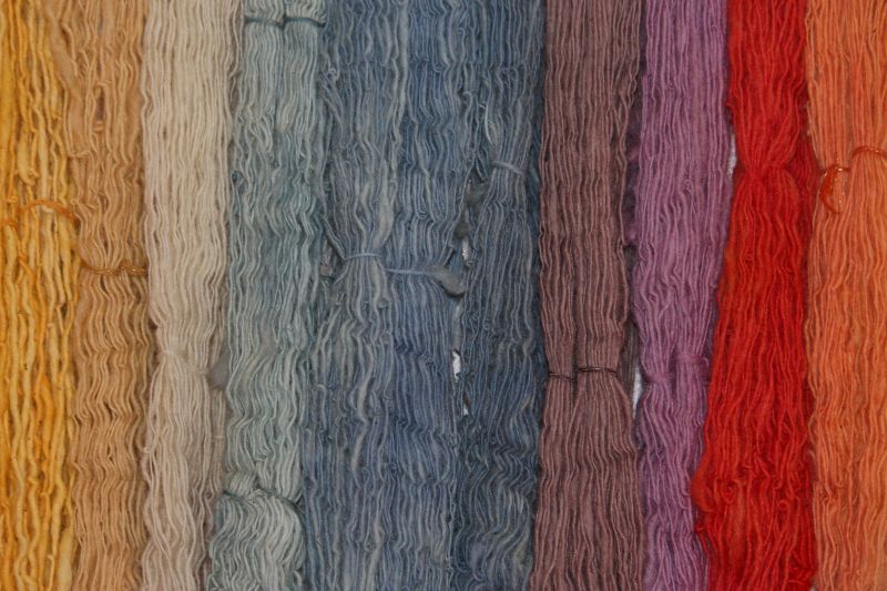 Bild: gefärbte Wolle